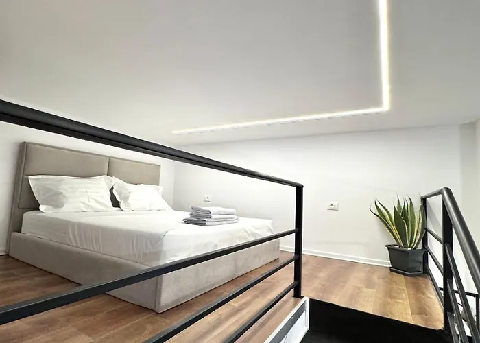 Nest Apartment